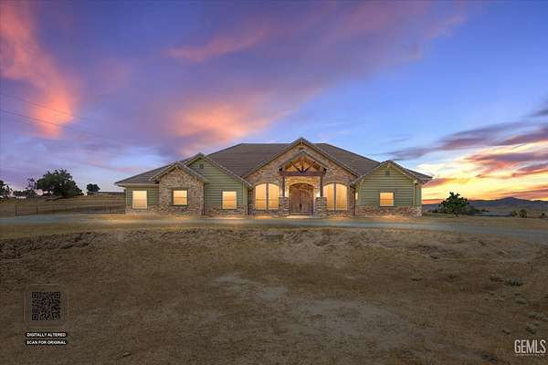 19.4 Acres of Land with Home for Sale in Bakersfield, California