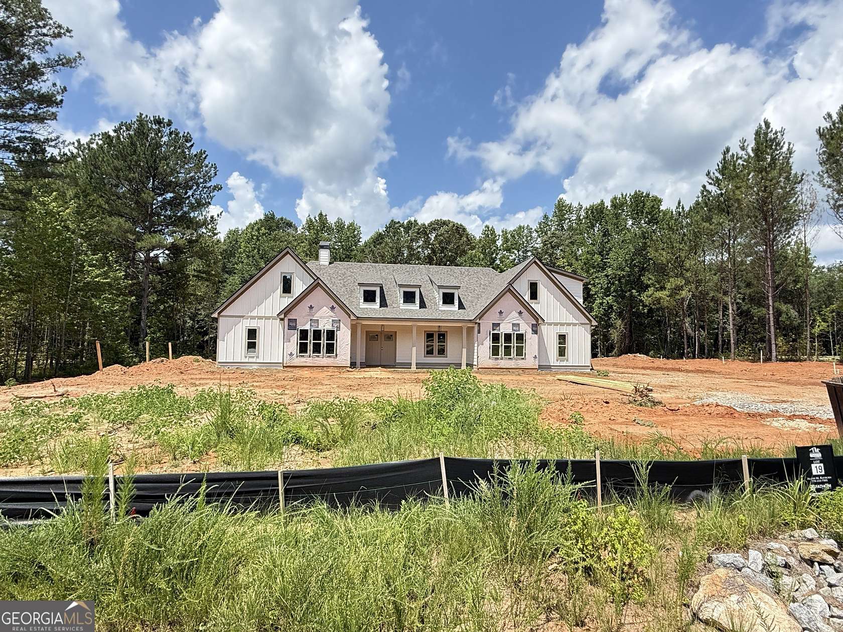 3 Acres of Land with Home for Sale in Concord, Georgia