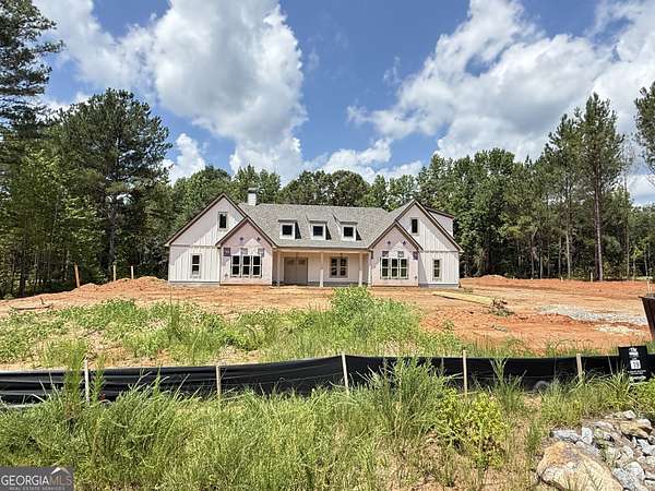 3 Acres of Land with Home for Sale in Concord, Georgia