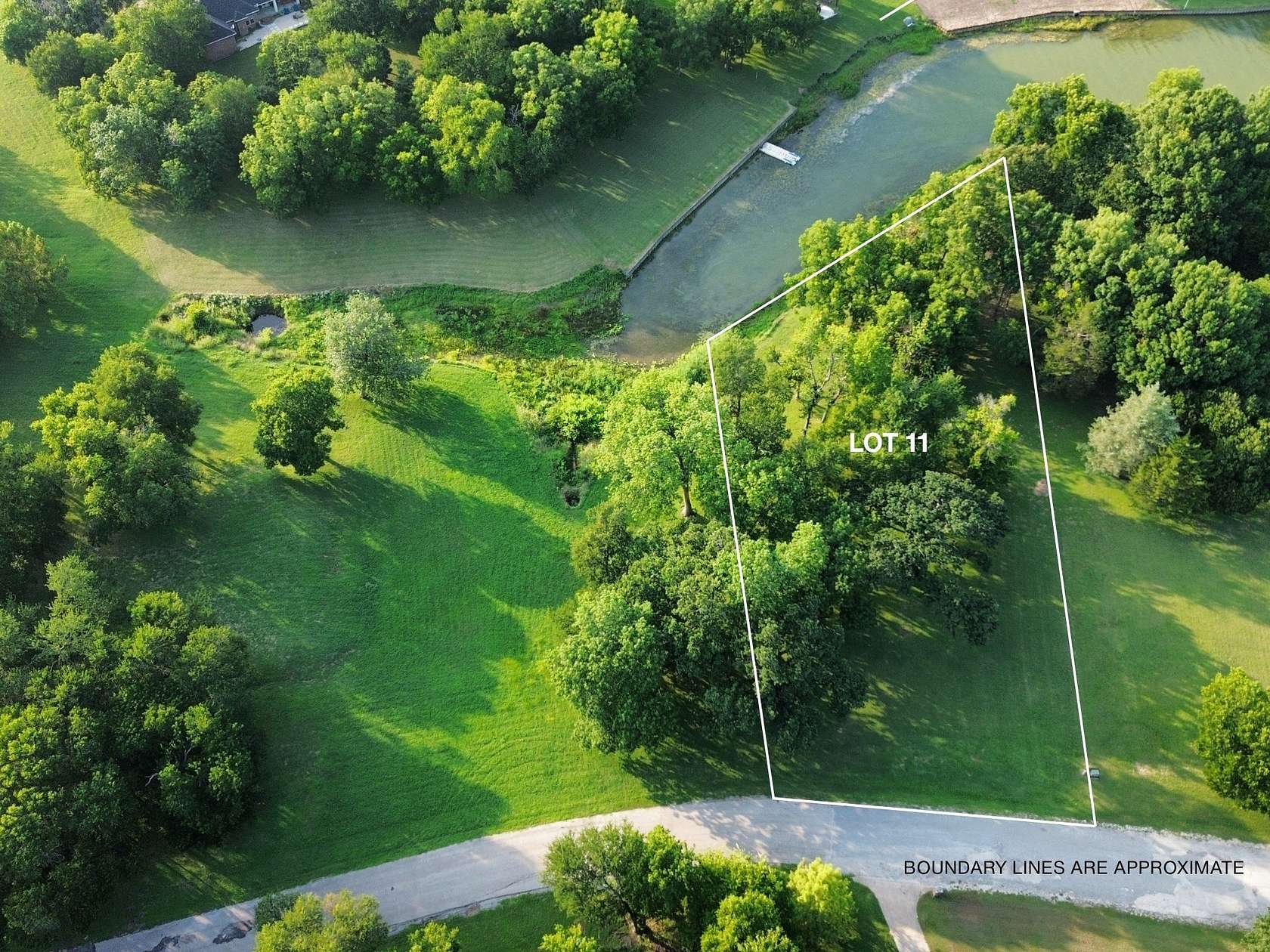 0.94 Acres of Residential Land for Sale in Corsicana, Texas