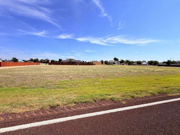 Residential Land for Sale in Claude, Texas