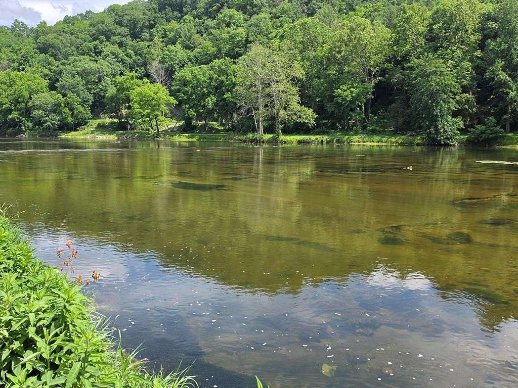 0.1 Acres of Land for Sale in Independence, Virginia