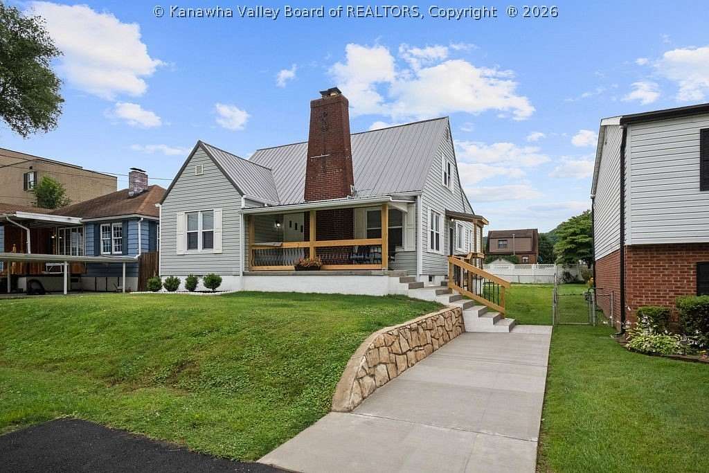 1.72 Acres of Land with Home for Sale in Charleston, West Virginia