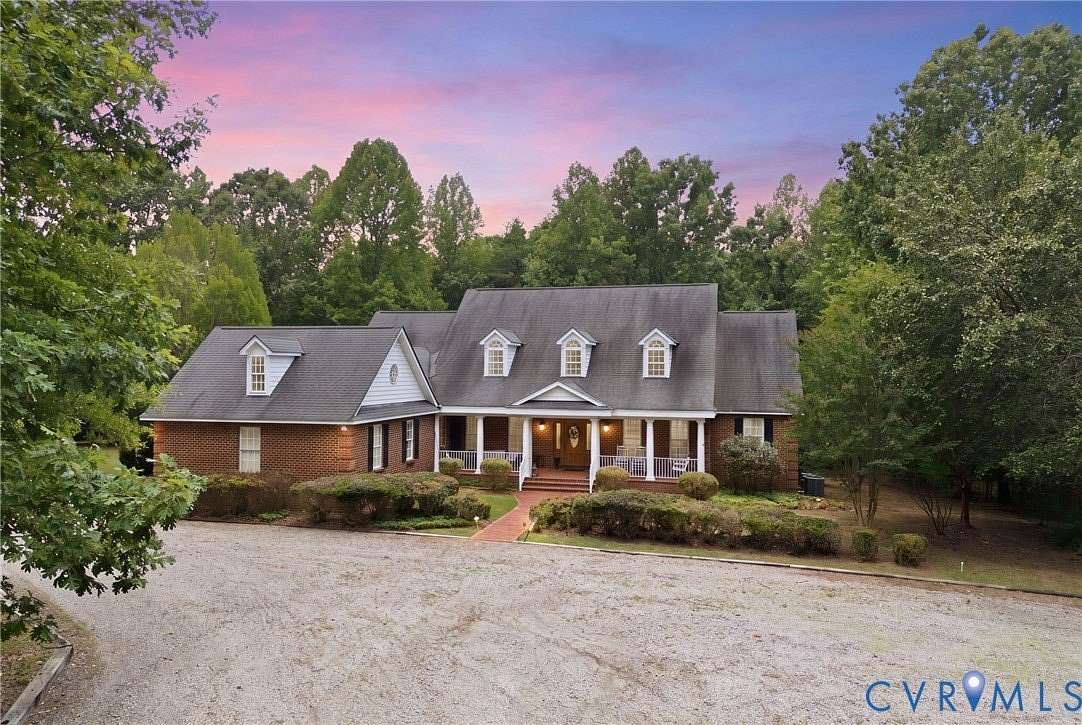 10 Acres of Land with Home for Sale in Powhatan, Virginia