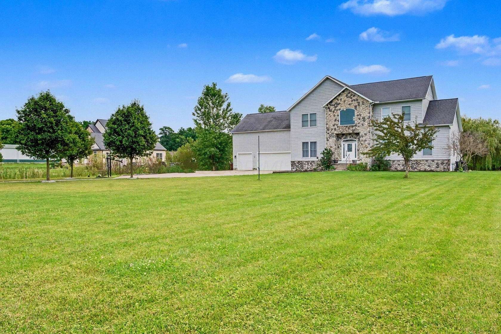 1.53 Acres of Land with Home for Sale in Canal Winchester, Ohio