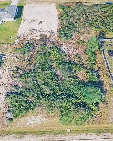 0.25 Acres of Residential Land for Sale in Lehigh Acres, Florida