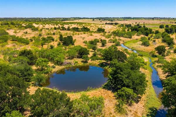 101 Acres of Land for Sale in Buckholts, Texas