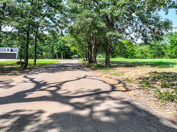 1 Acre of Residential Land for Sale in Sulphur Springs, Texas