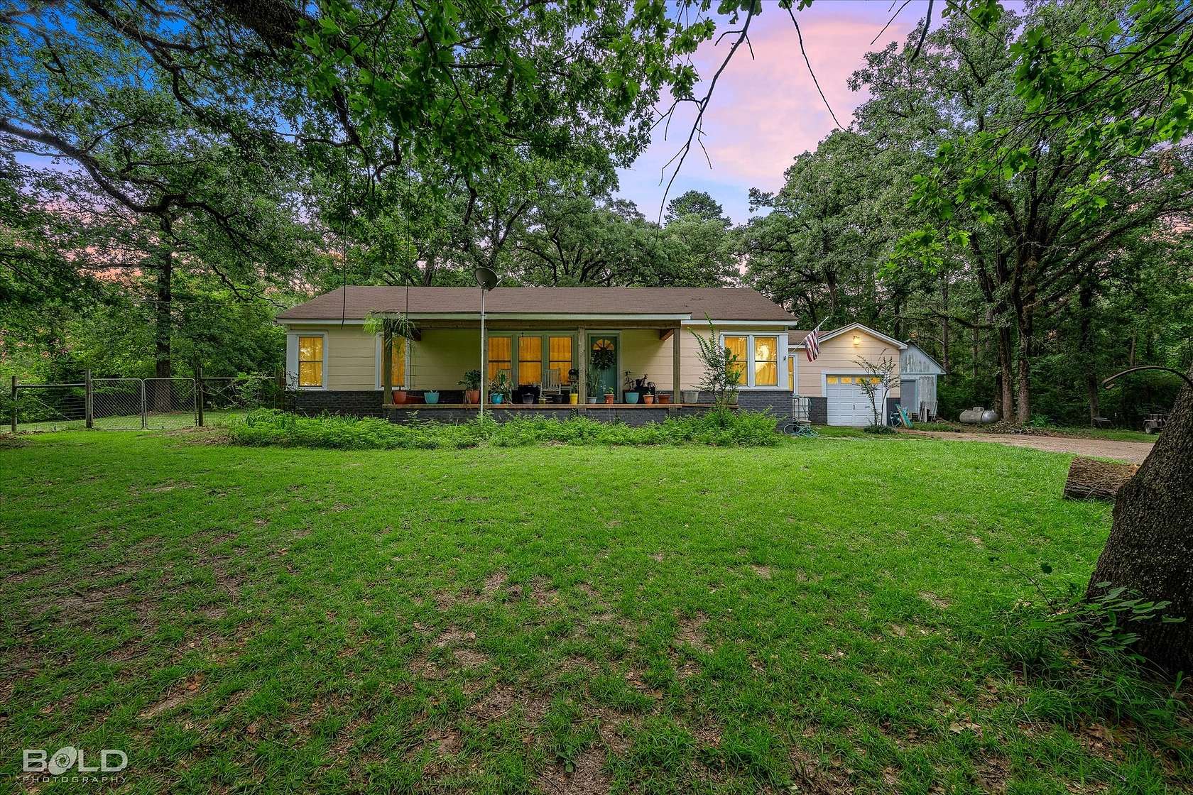 2.3 Acres of Land with Home for Sale in Shreveport, Louisiana