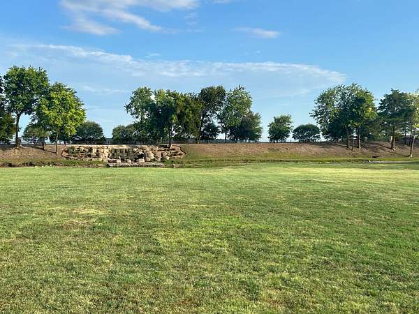 0.6 Acres of Residential Land for Sale in Kemp, Texas