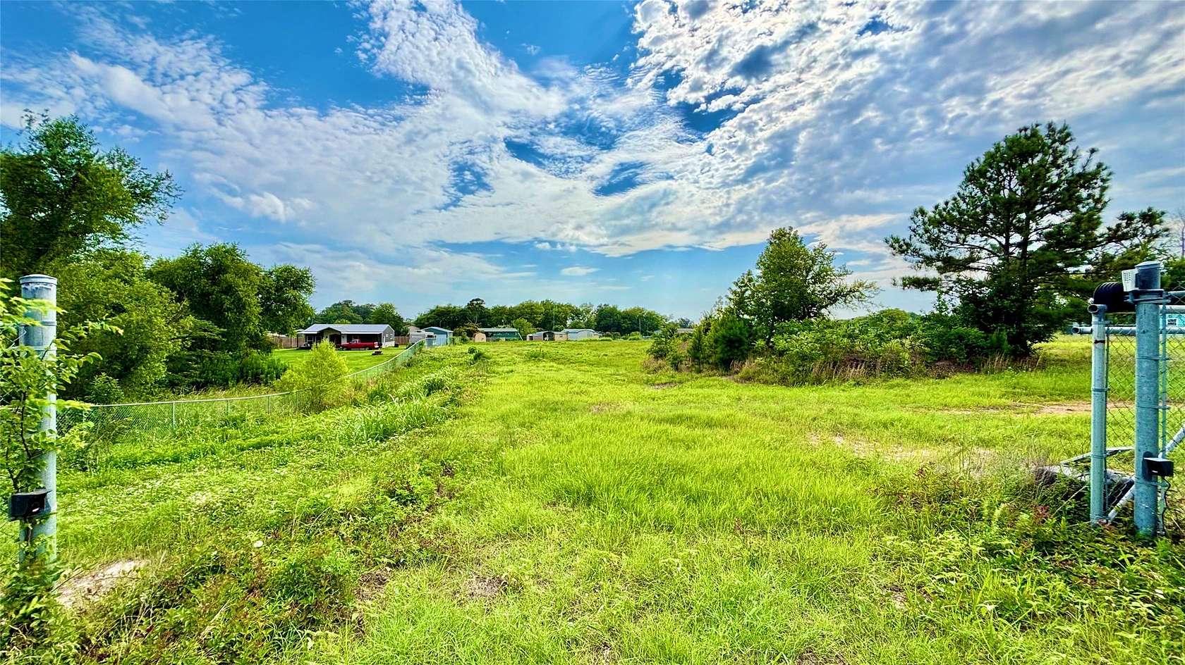 2 Acres of Residential Land for Sale in Quitman, Texas