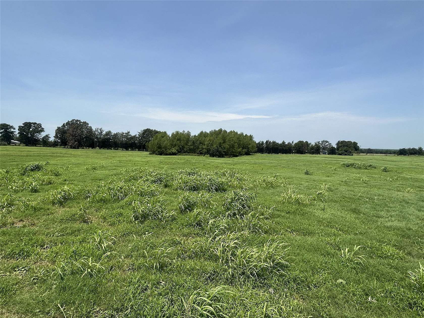 10.2 Acres of Land for Sale in Saltillo, Texas