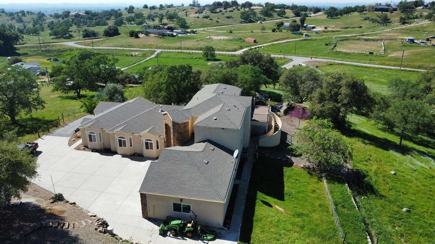 2.5 Acres of Land with Home for Sale in Raymond, California