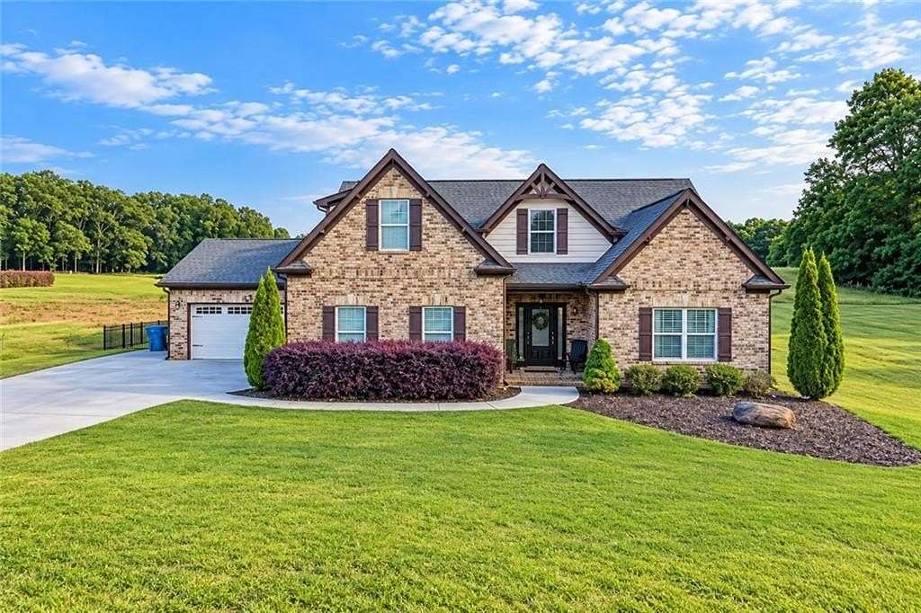 3.1 Acres of Land with Home for Sale in Jefferson, Georgia