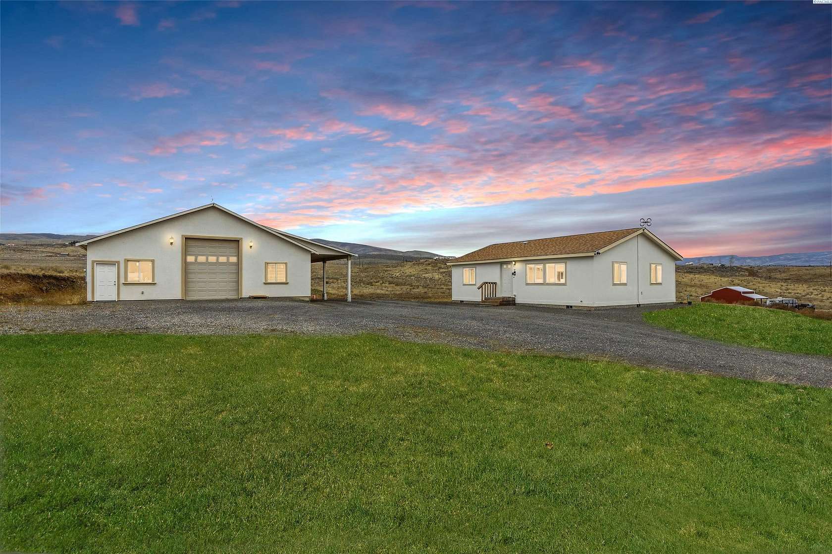 10 Acres of Land with Home for Sale in Naches, Washington