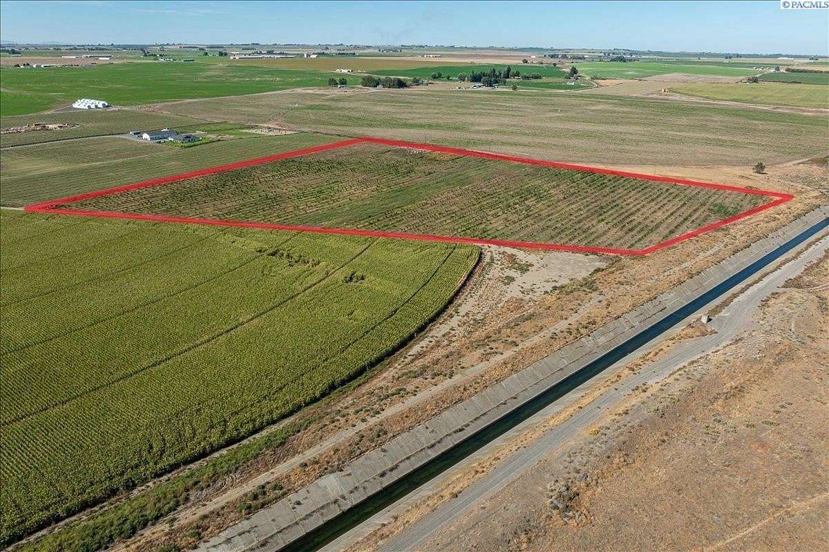 20 Acres of Agricultural & Residential Land for Sale in Pasco, Washington