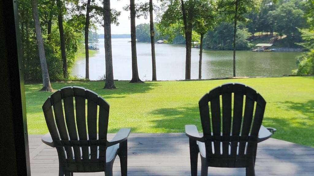 1.58 Acres of Land with Home for Sale in Abbeville, Alabama