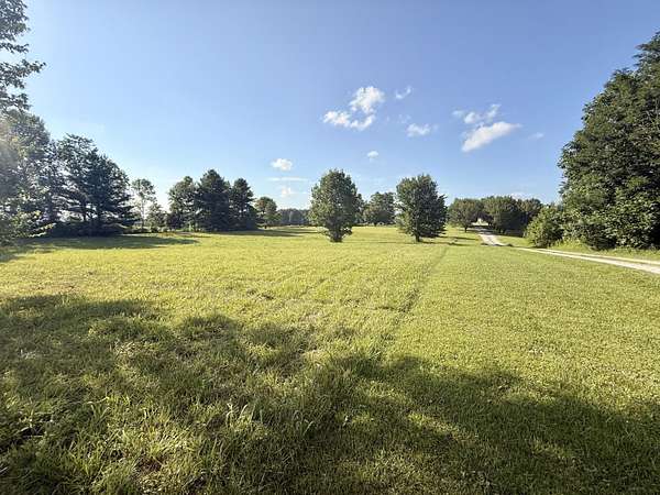 1 Acre of Residential Land for Sale in Crab Orchard, Kentucky