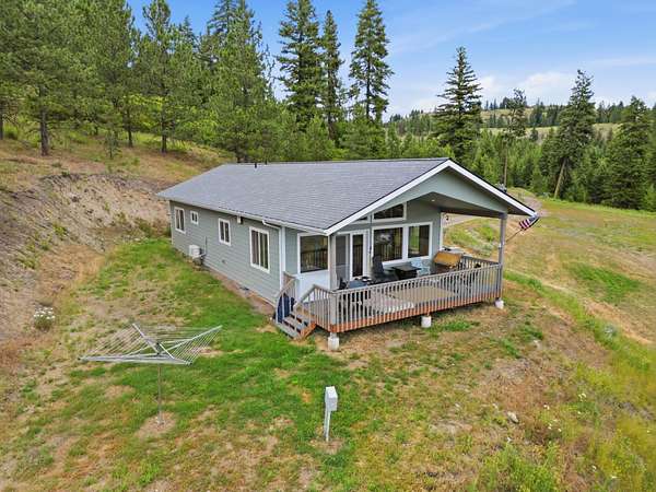 20 Acres of Recreational Land with Home for Sale in Republic, Washington