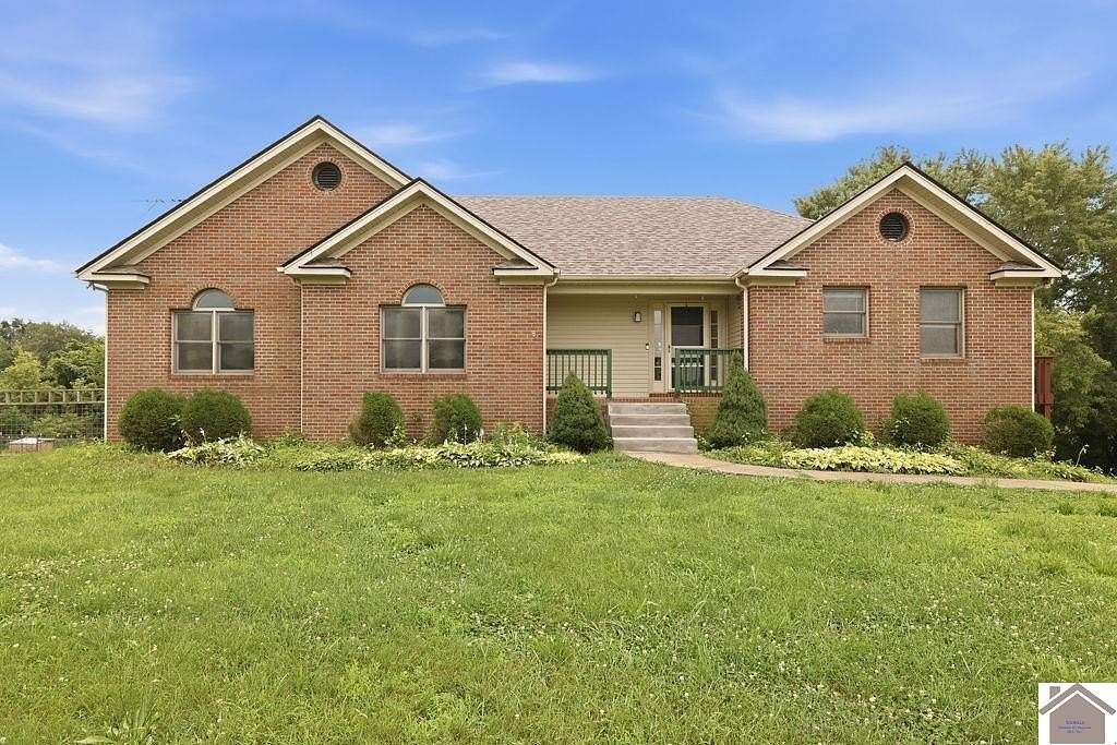 5 Acres of Land with Home for Sale in Cadiz, Kentucky