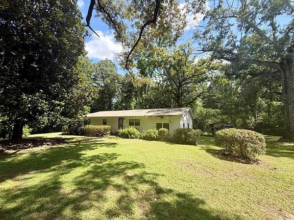 2 Acres of Land with Home for Sale in Laurel, Mississippi