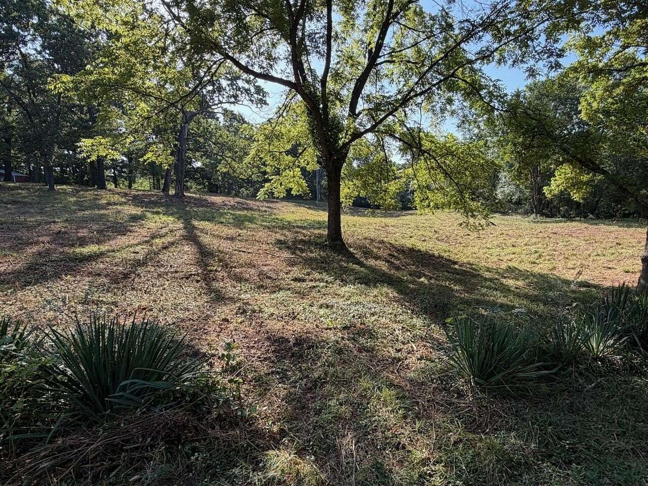 1.48 Acres of Residential Land for Sale in Thayer, Missouri