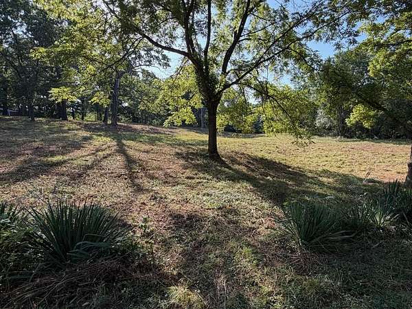 1.48 Acres of Residential Land for Sale in Thayer, Missouri
