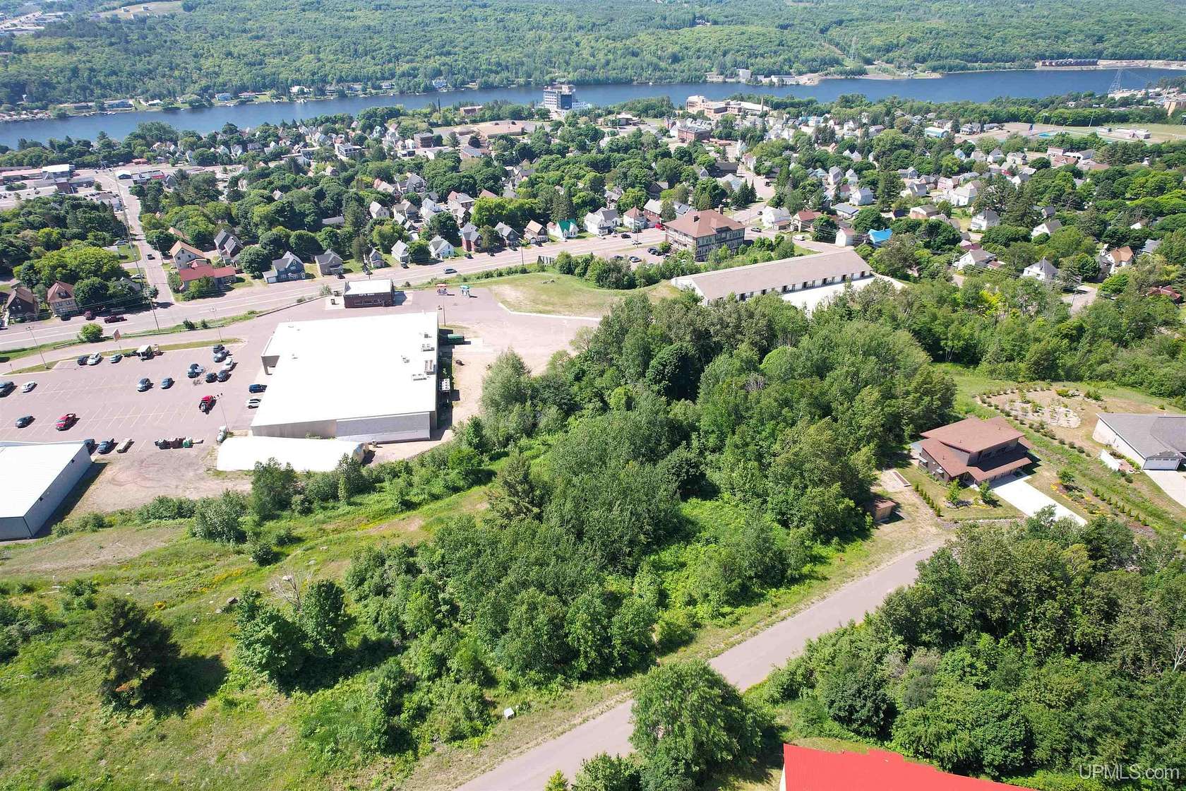 1 Acre of Residential Land for Sale in Hancock, Michigan