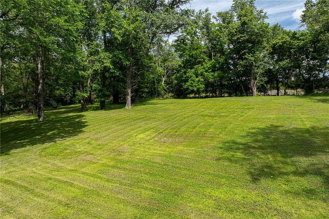 1.7 Acres of Residential Land for Sale in Hickory, Pennsylvania