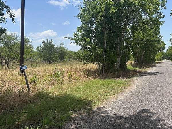 10.5 Acres of Land for Sale in Brookshire, Texas