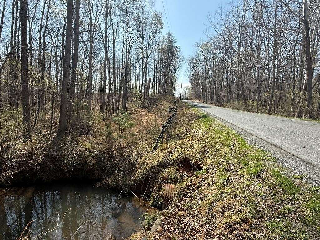 26.8 Acres of Recreational & Residential Land for Sale in Dillwyn, Virginia