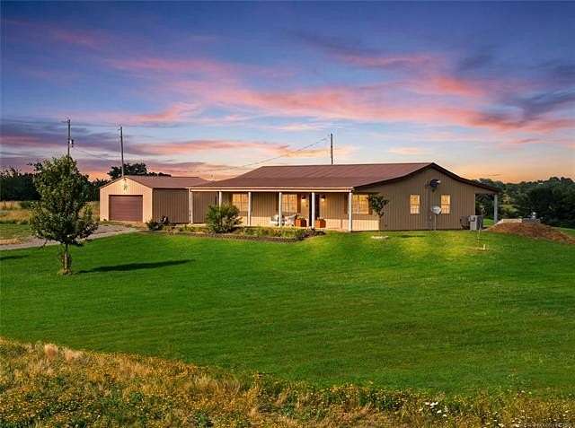 15.3 Acres of Land with Home for Sale in Muskogee, Oklahoma