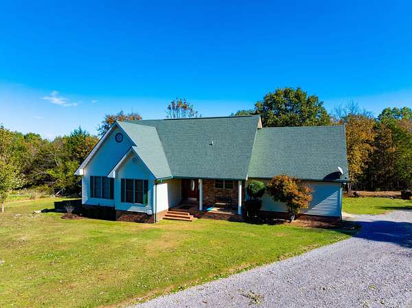 30 Acres of Land with Home for Sale in Bradford, Arkansas