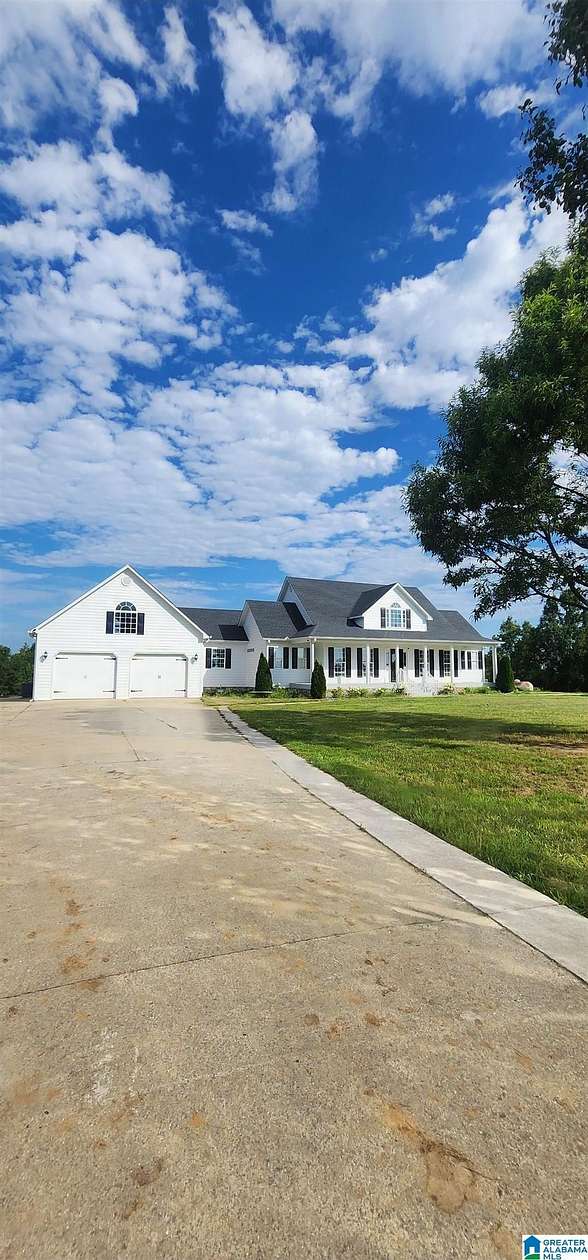 15 Acres of Land with Home for Sale in Oneonta, Alabama