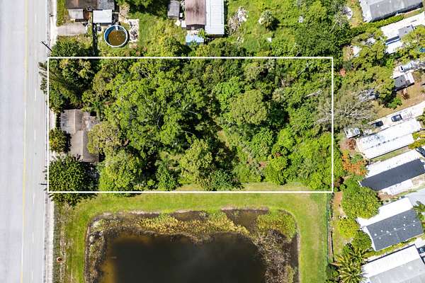0.91 Acres of Residential Land for Sale in Lake Worth Beach, Florida