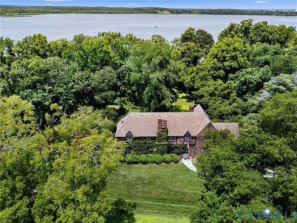 3 Acres of Land with Home for Sale in Hopewell, Virginia