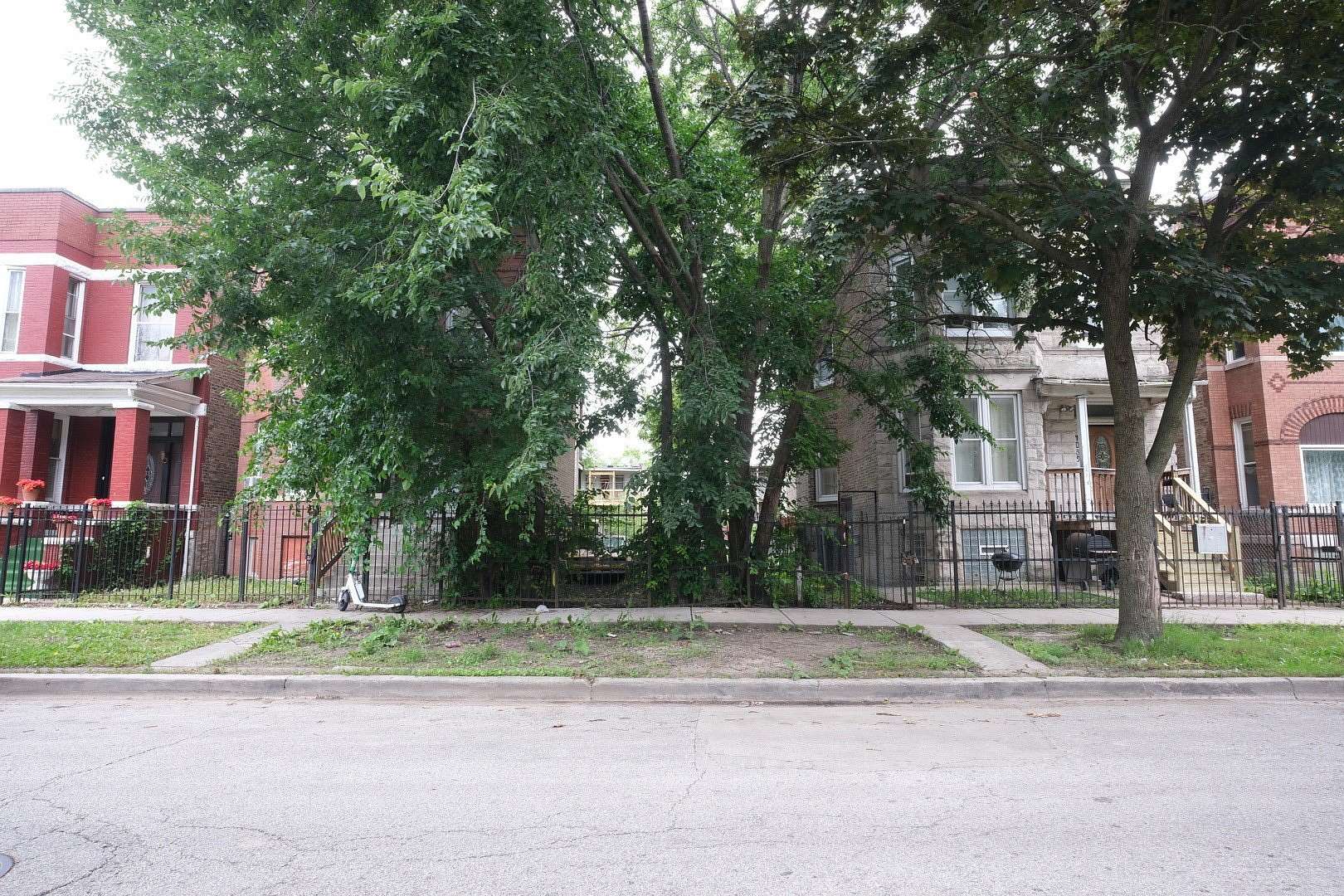 0.07 Acres of Land for Sale in Chicago, Illinois