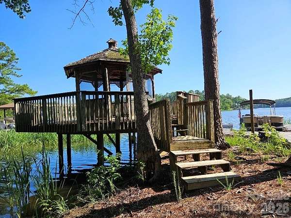 5 Acres of Residential Land for Sale in Winnsboro, South Carolina