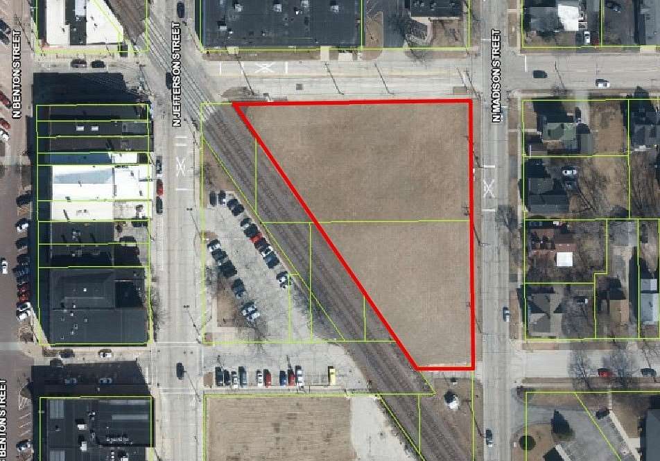 1.13 Acres of Residential Land for Sale in Woodstock, Illinois