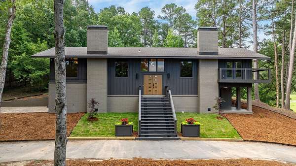 8.48 Acres of Land with Home for Sale in Little Rock, Arkansas