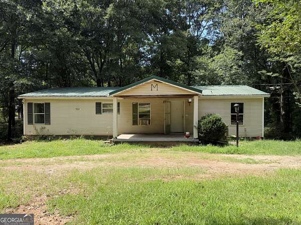 2.9 Acres of Land with Home for Sale in Statham, Georgia