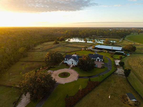 3,310 Acres of Land with Home for Sale in Lakeland, Georgia