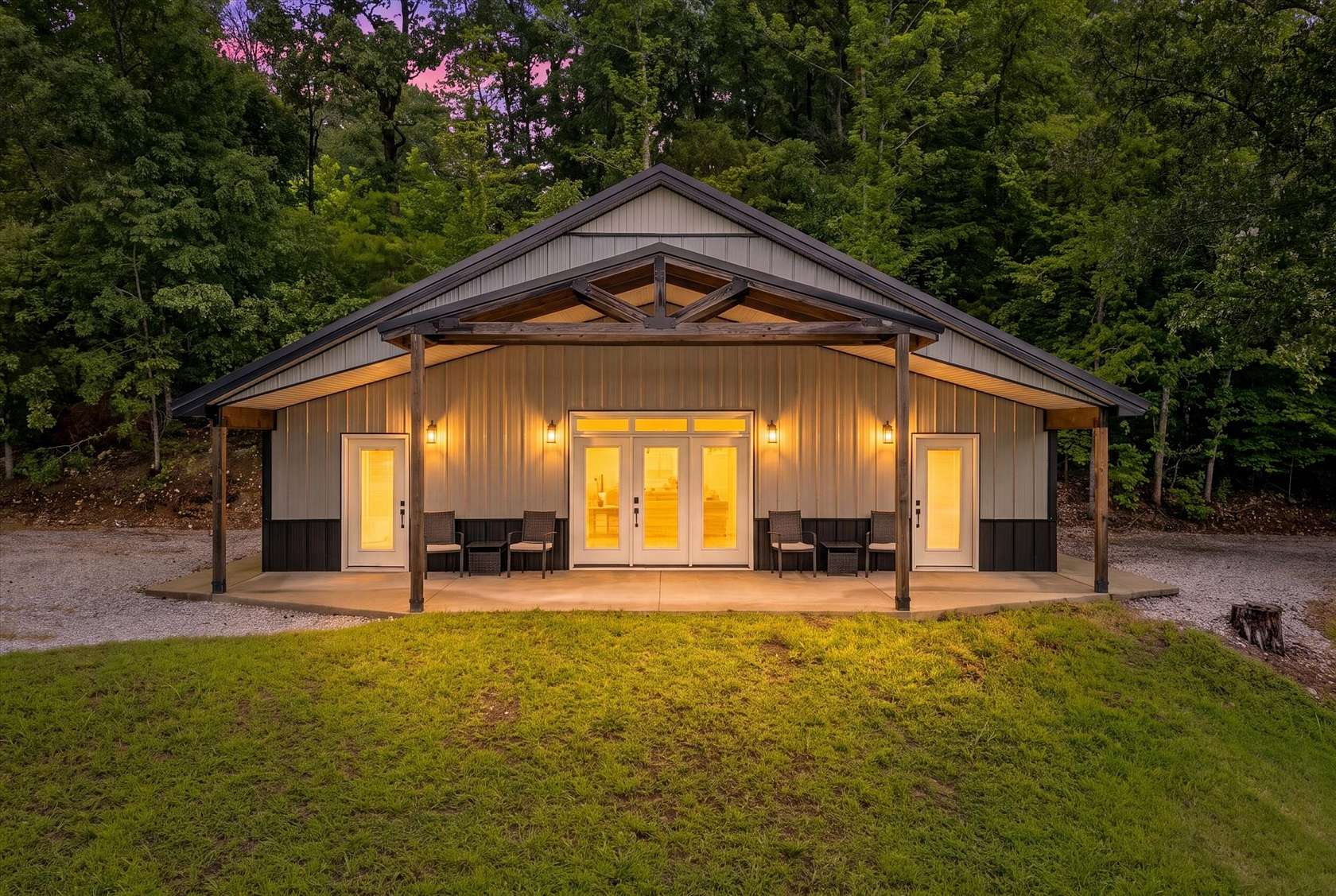 2.59 Acres of Land with Home for Sale in Dover, Tennessee