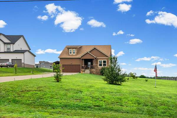 1.5 Acres of Land with Home for Sale in Southside, Tennessee