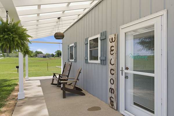 9.7 Acres of Land with Home for Sale in Columbia, Tennessee