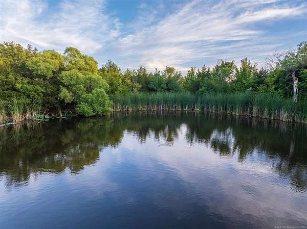 7.56 Acres of Residential Land for Sale in Chandler, Oklahoma