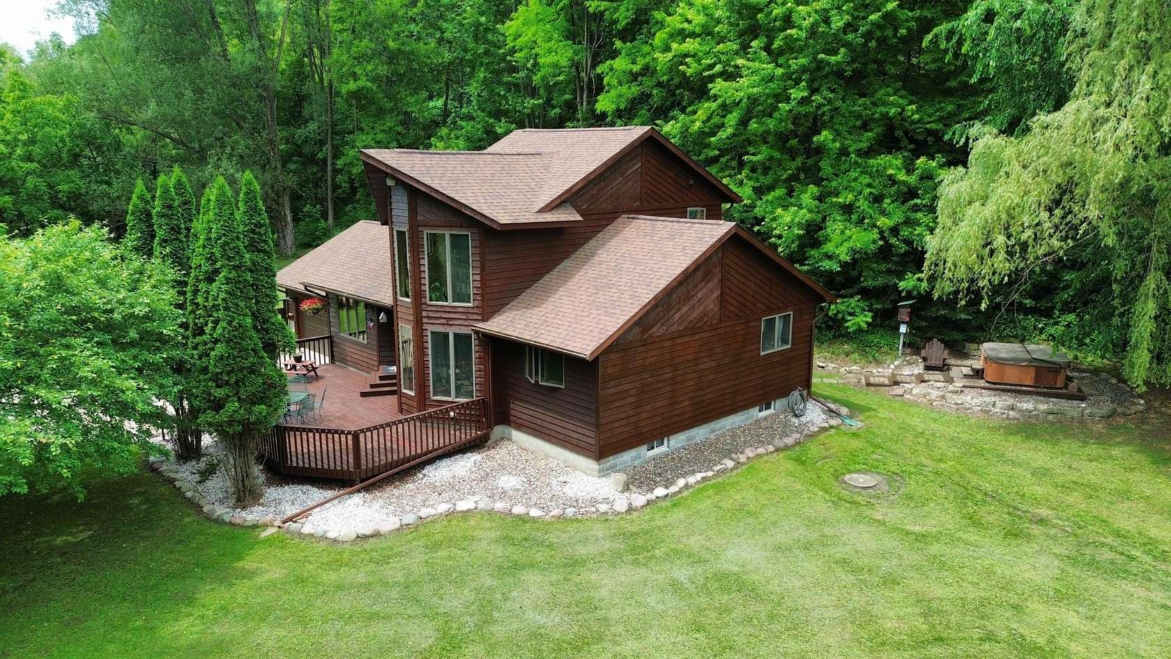 5 Acres of Land with Home for Sale in Winona, Minnesota