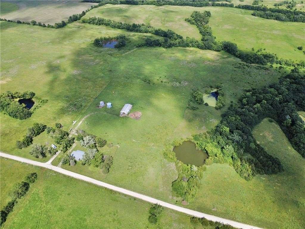 118 Acres of Land with Home for Sale in Mercer, Missouri