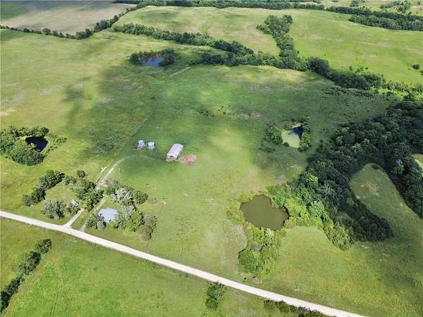 118 Acres of Land with Home for Sale in Mercer, Missouri