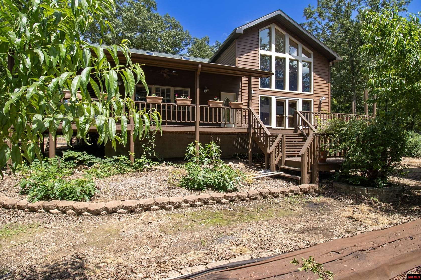 2.9 Acres of Land with Home for Sale in Flippin, Arkansas
